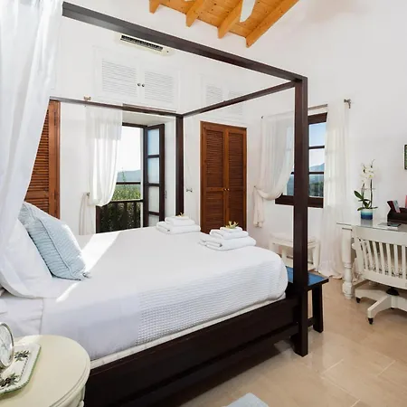 Spartilas Villa *
