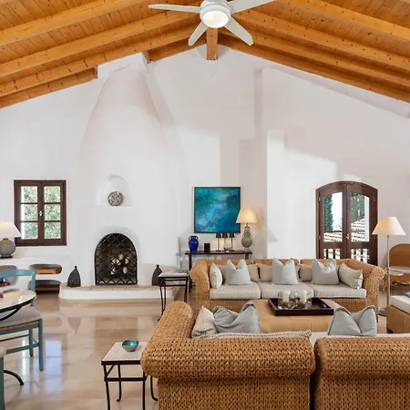 Spartilas فيلة Pyrgi (Corfu)