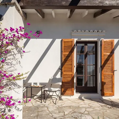 Spartilas Villa *