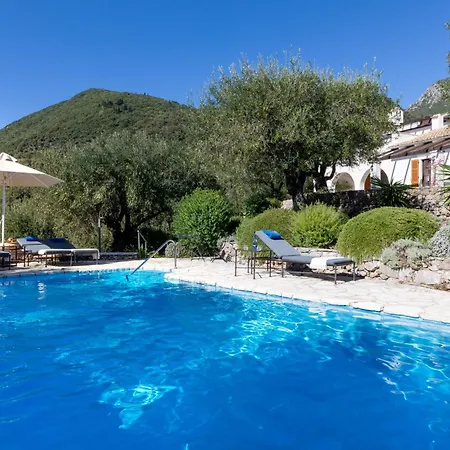 Spartilas فيلة Pyrgi (Corfu)