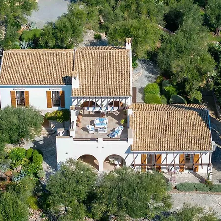 Spartilas فيلة Pyrgi (Corfu)