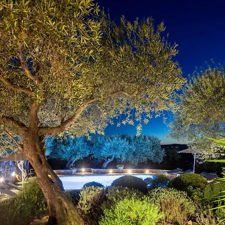 فيلة Spartilas Pyrgi (Corfu)